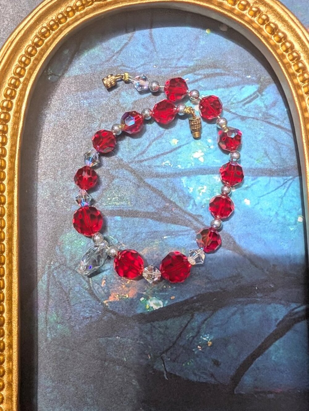 1960's Vintage Red & Iridescent Crystal Beaded Bracelet